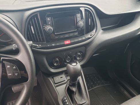 Used 2022 RAM ProMaster City Tradesman SLT image 15