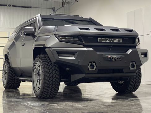 Used 2023 Cadillac Escalade Platinum Luxury image 6