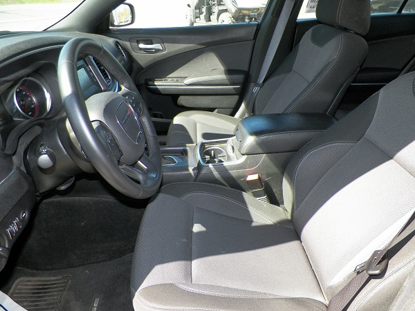 Used 2016 Dodge Charger SE RWD image 7