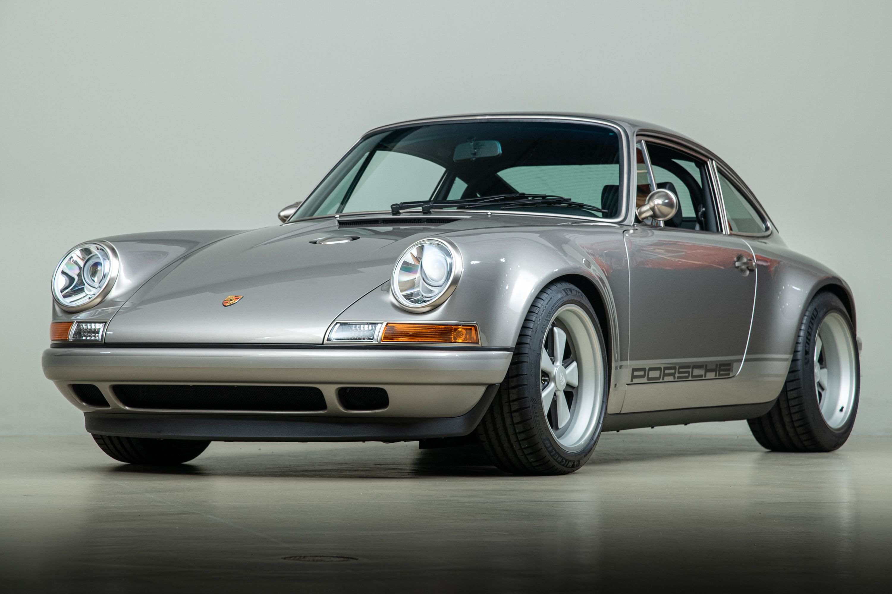 Used 1989 Porsche 911 Carrera RWD image 41