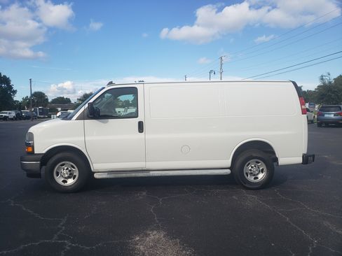 Used 2020 Chevrolet Express 2500 image 5