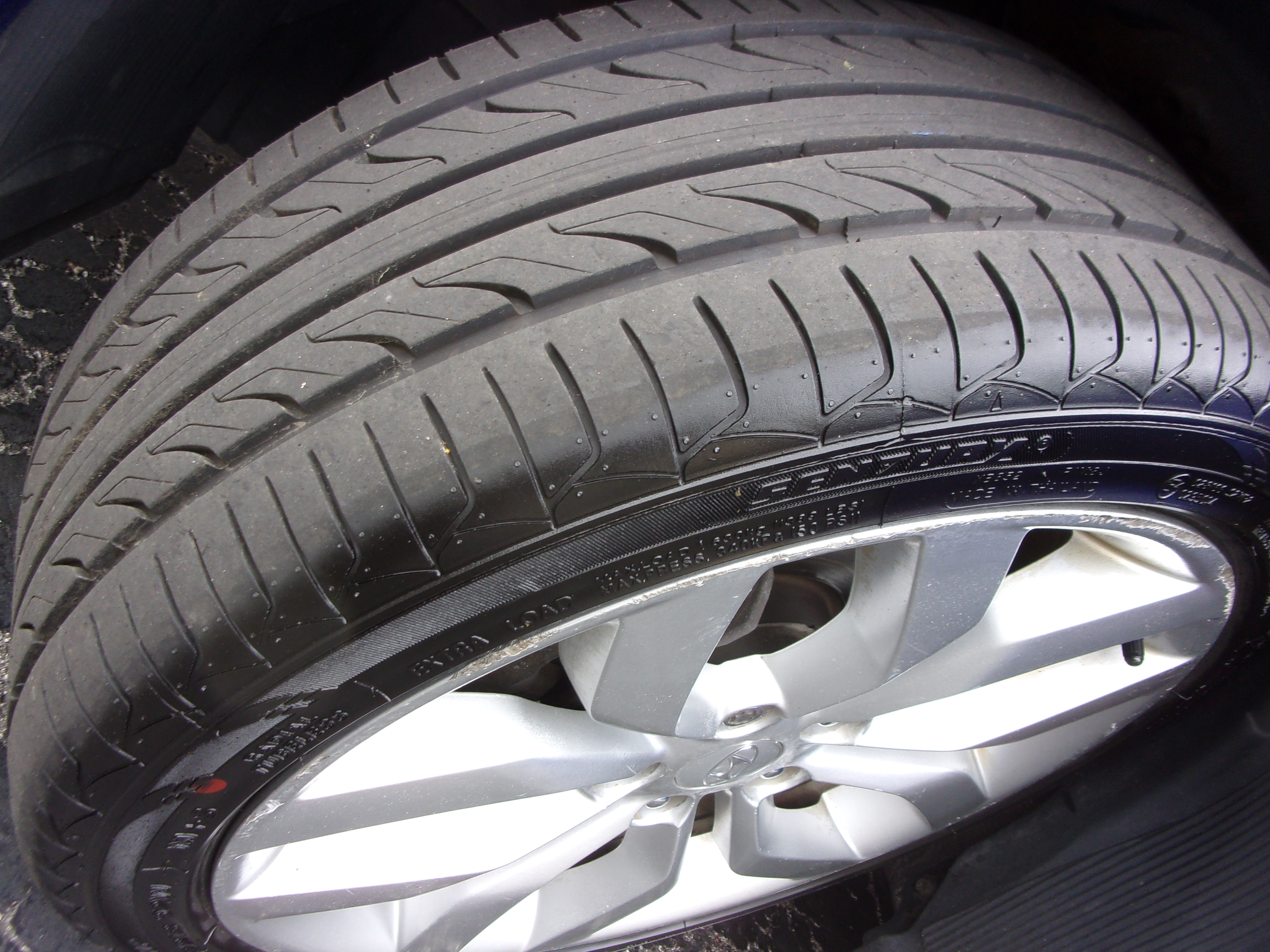 Used 2013 Hyundai Veloster w/ Style Package FWD image 15