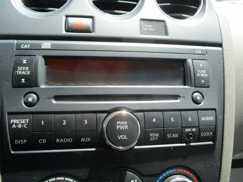 Used 2009 Nissan Altima S FWD image 37