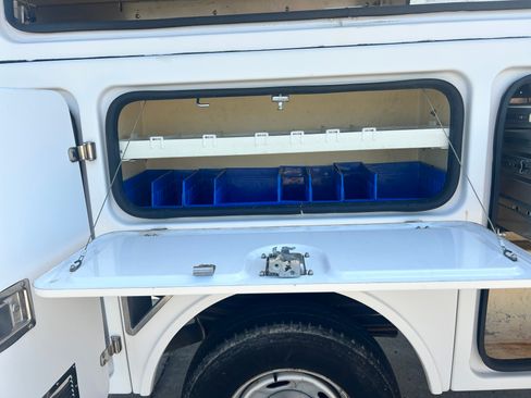 Used 2013 Ford F350 image 25