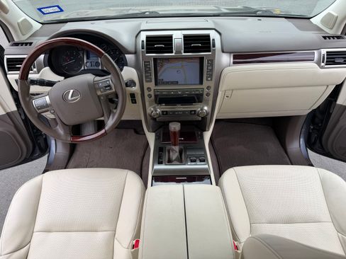 Used 2016 Lexus GX 460 image 29