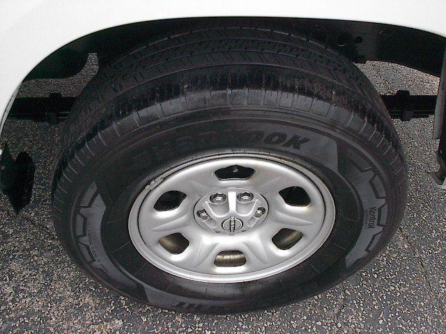 Used 2024 Nissan Frontier S RWD image 22