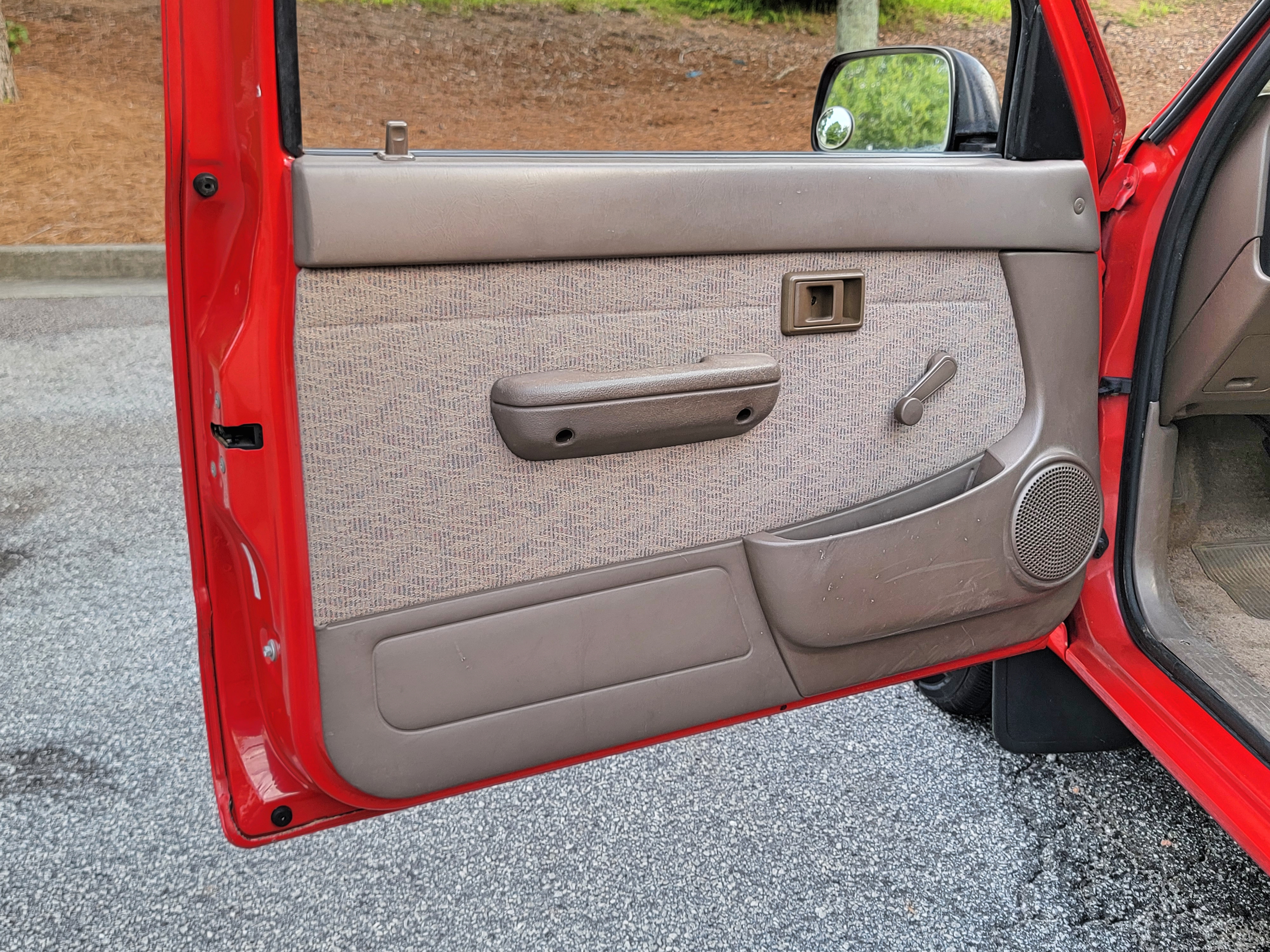 Used 1999 Toyota Tacoma 2WD Regular Cab image 37