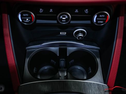 Used 2020 Alfa Romeo Stelvio Sport image 61