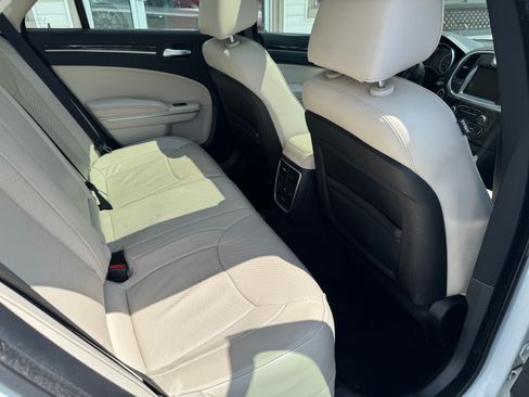 Used 2015 Chrysler 300 C image 16