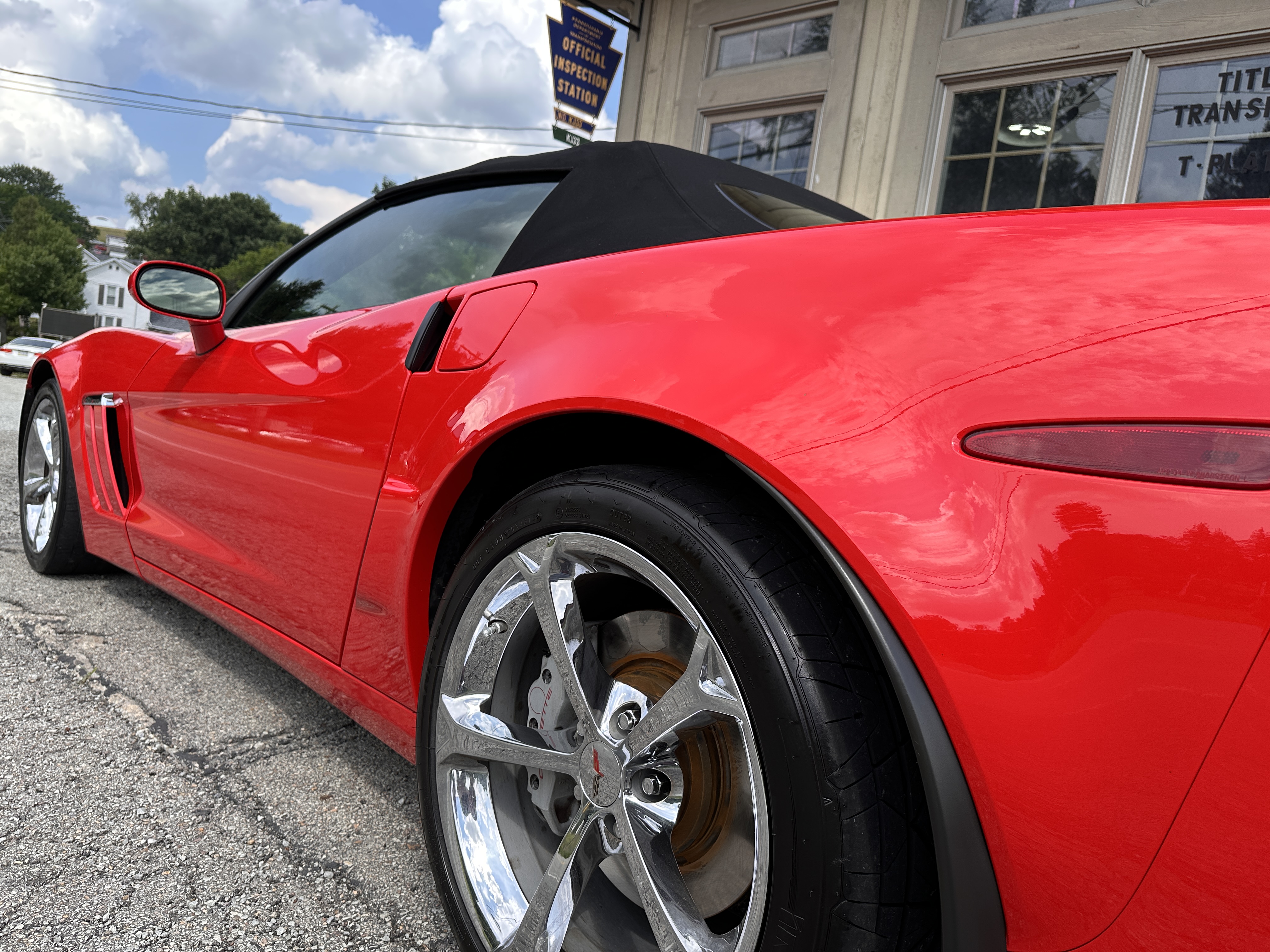 Used 2011 Chevrolet Corvette Grand Sport Convertible w/ 3LT RWD image 7
