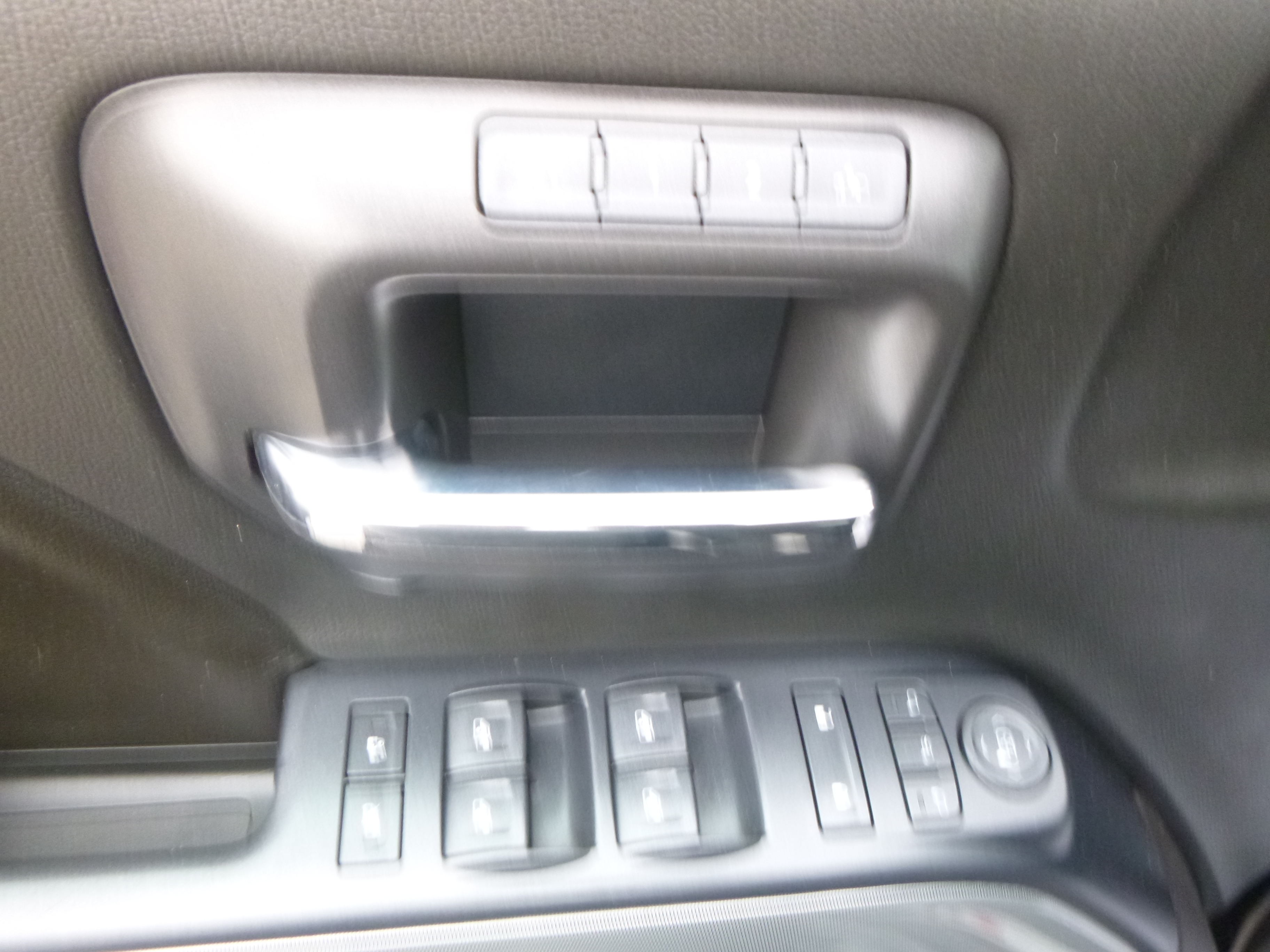 Used 2016 Chevrolet Silverado 2500 4x4 Crew Cab LTZ image 16
