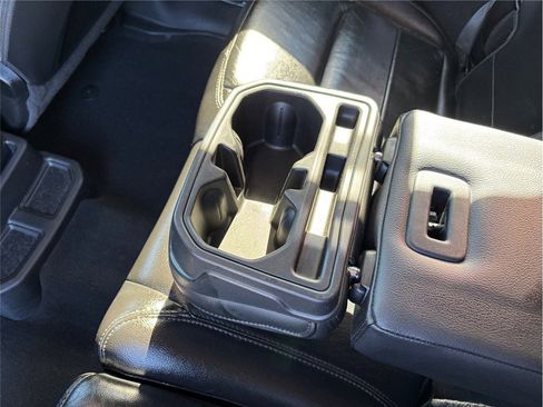 Used 2021 Jeep Wrangler Unlimited Sahara w/ Altitude image 36