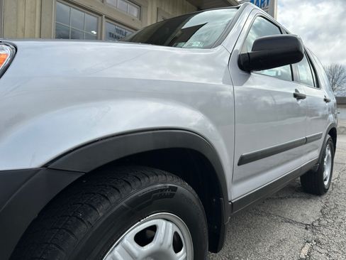 Used 2006 Honda CR-V LX image 9