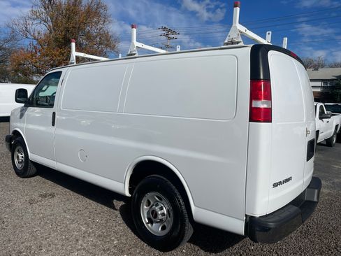 Used 2017 GMC Savana 2500 image 6