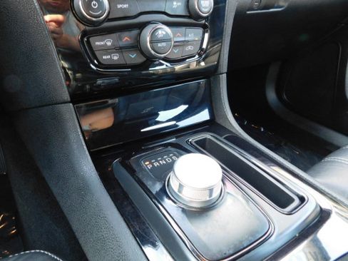 Used 2019 Chrysler 300 S AWD image 16