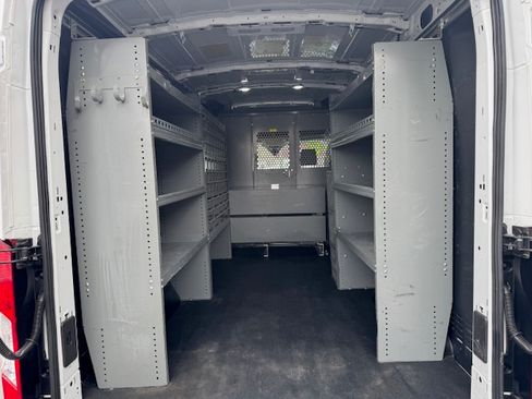 Used 2019 Ford Transit 350 image 3