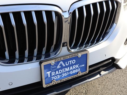 Used 2019 BMW X5 xDrive40i AWD/4WD image 11