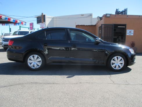 Used 2014 Volkswagen Jetta SE image 1