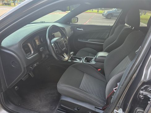 Used 2018 Dodge Charger Scat Pack image 11