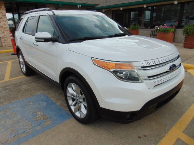 Used 2015 Ford Explorer FWD Limited image 1