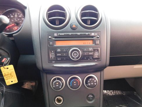 Used 2015 Nissan Rogue Select S image 17