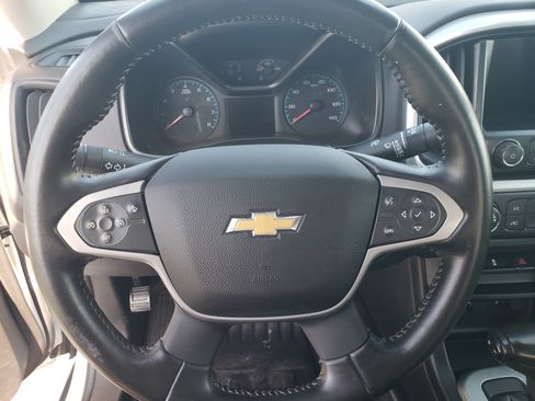 Used 2021 Chevrolet Colorado LT image 9