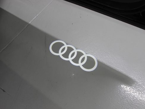 Used 2024 Audi Q8 e-tron Premium image 42