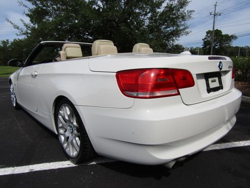 Used 2009 BMW 328i Convertible RWD image 4