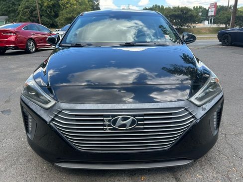Used 2018 Hyundai Ioniq Hybrid Limited w/ Ultimate Pkg FWD image 8