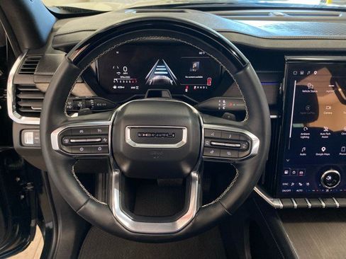 Used 2024 GMC Acadia Denali AWD/4WD image 19