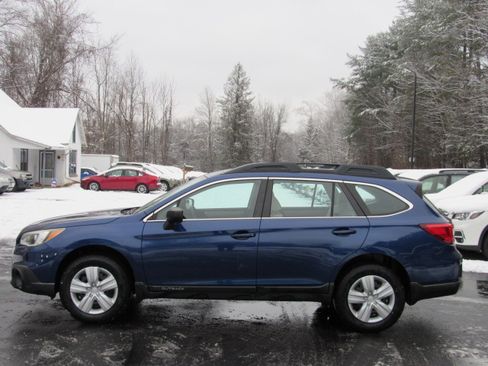 Used 2016 Subaru Outback 2.5i Premium image 6
