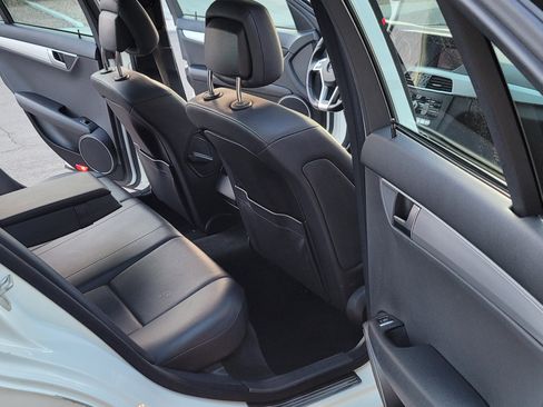 Used 2013 Mercedes-Benz C 250 Luxury image 16