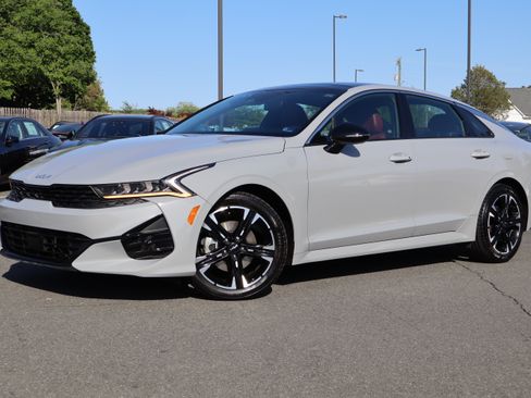 Used 2022 Kia K5 GT-Line image 2