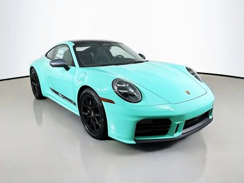 New 2026 Porsche 911 Carrera T RWD image 7