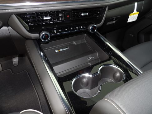 New 2026 Chevrolet Tahoe Premier image 38