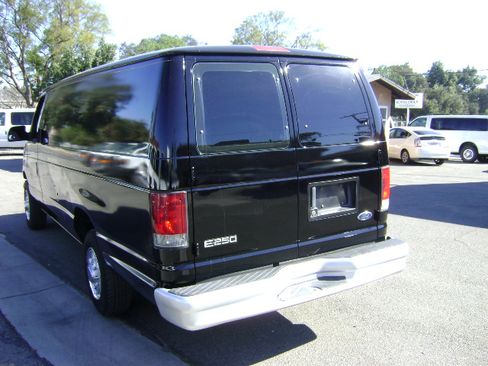 Used 2002 Ford E-250 and Econoline 250 image 5