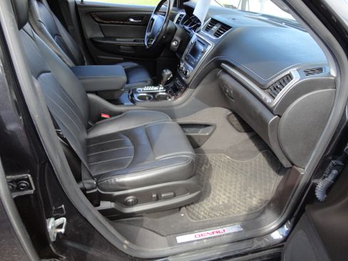 Used 2013 GMC Acadia AWD Denali image 11