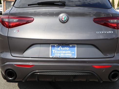 Used 2023 Alfa Romeo Stelvio Veloce image 12