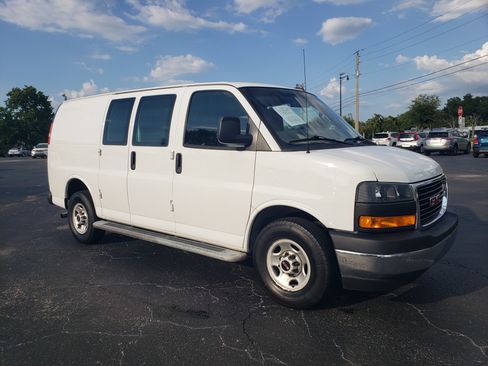 Used 2020 GMC Savana 2500 image 6
