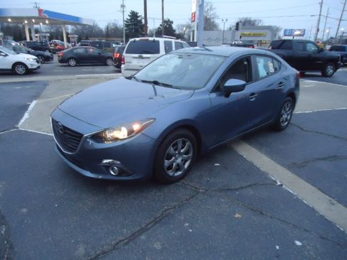 Used 2015 MAZDA MAZDA3 i Sport image 8