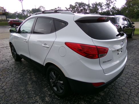 Used 2015 Hyundai Tucson SE image 3
