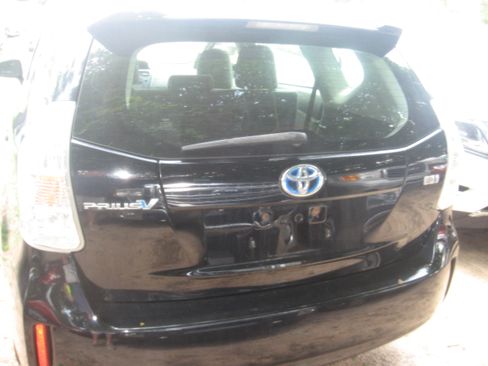 Used 2012 Toyota Prius V Four Wagon 4D FWD image 5