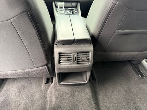 Used 2023 Nissan Rogue S image 13