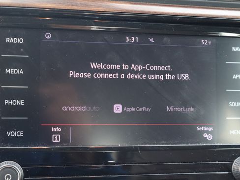 Used 2022 Volkswagen Passat Limited Edition image 29