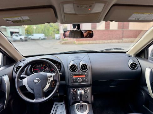 Used 2011 Nissan Rogue S image 12