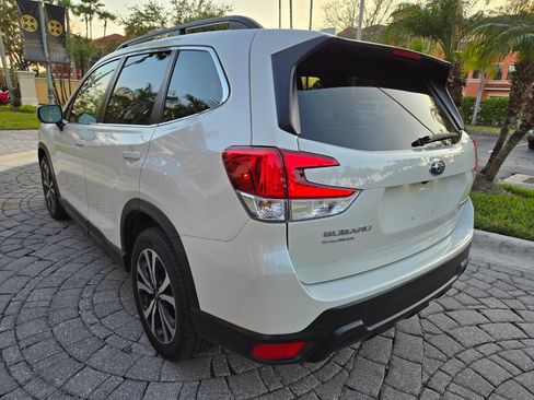 Used 2021 Subaru Forester Limited image 17
