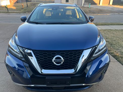 Used 2022 Nissan Murano SV image 2