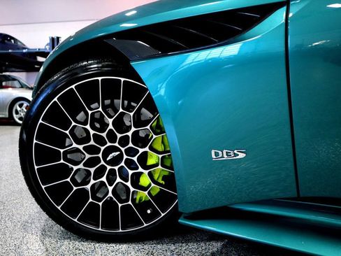 Used 2023 Aston Martin DBS image 6