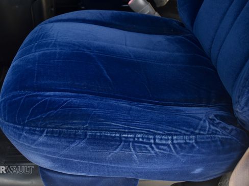 Used 2013 Chevrolet Express 3500 image 22