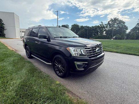 Used 2020 Ford Expedition 2WD Limited image 3